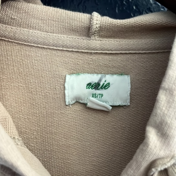 Aerie XSmall hooded sweater. - Picture 2 of 4